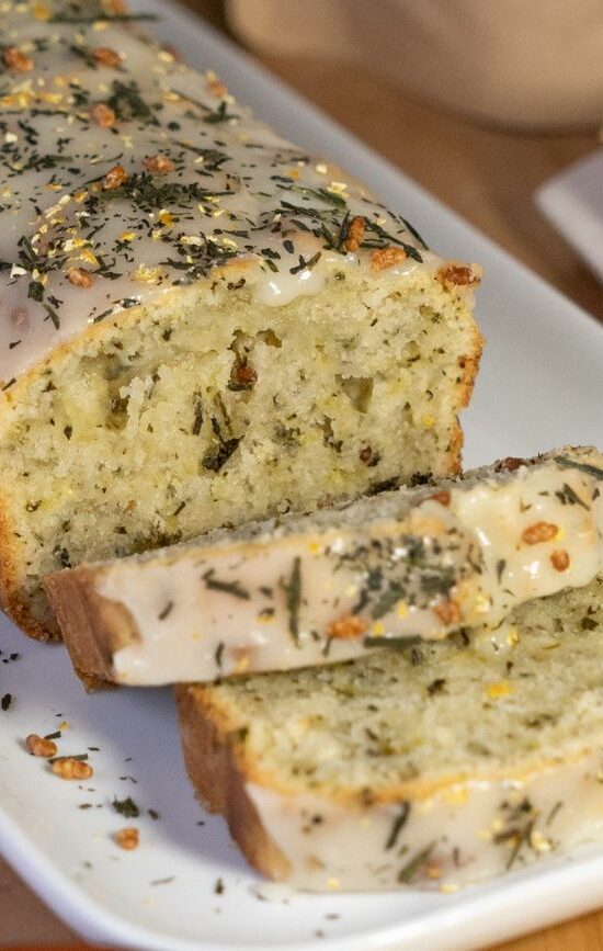 Cake au thé genmaicha et citron